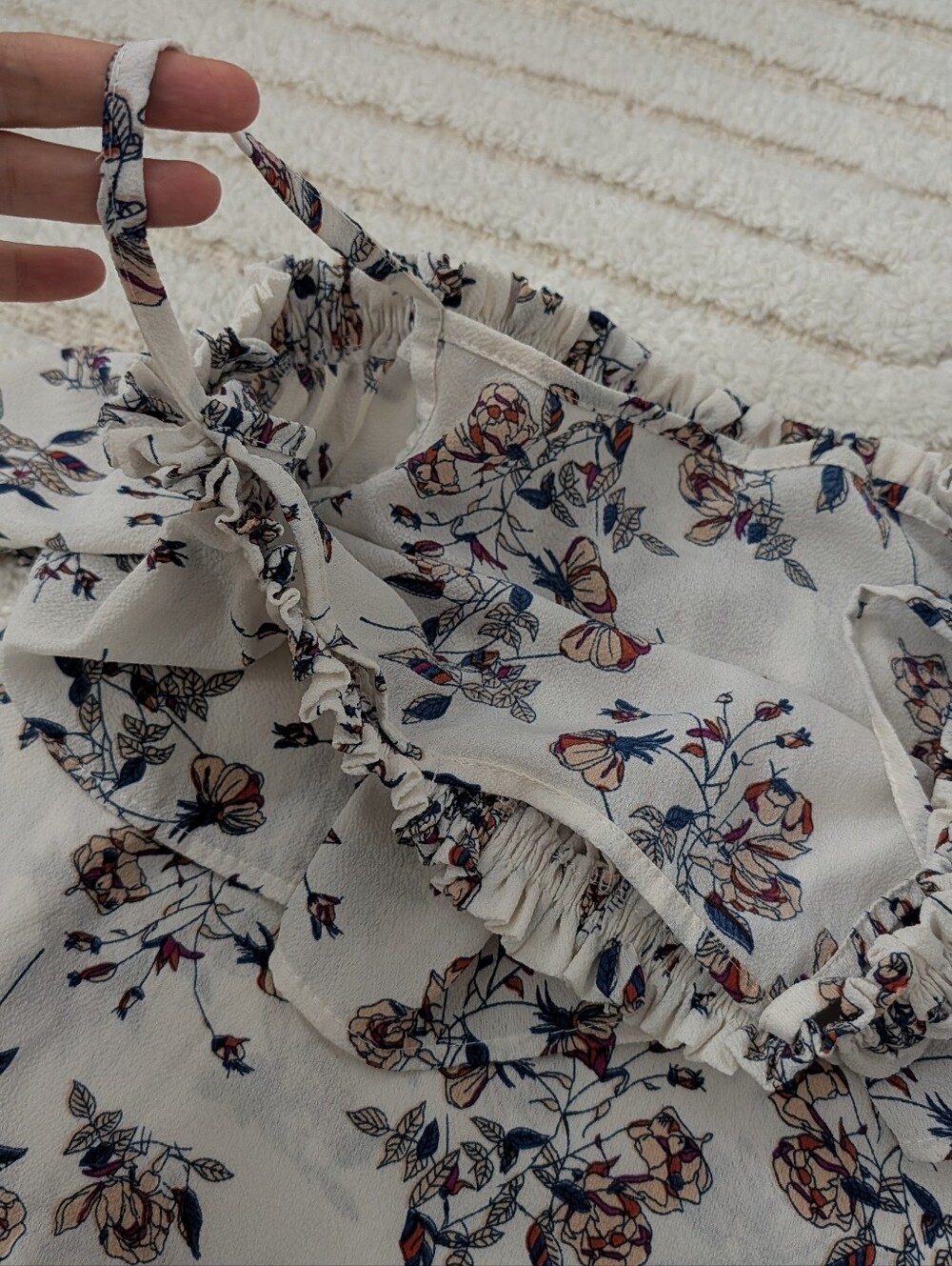 Floral Ruffled Women's Top - Picture 2 of 2
